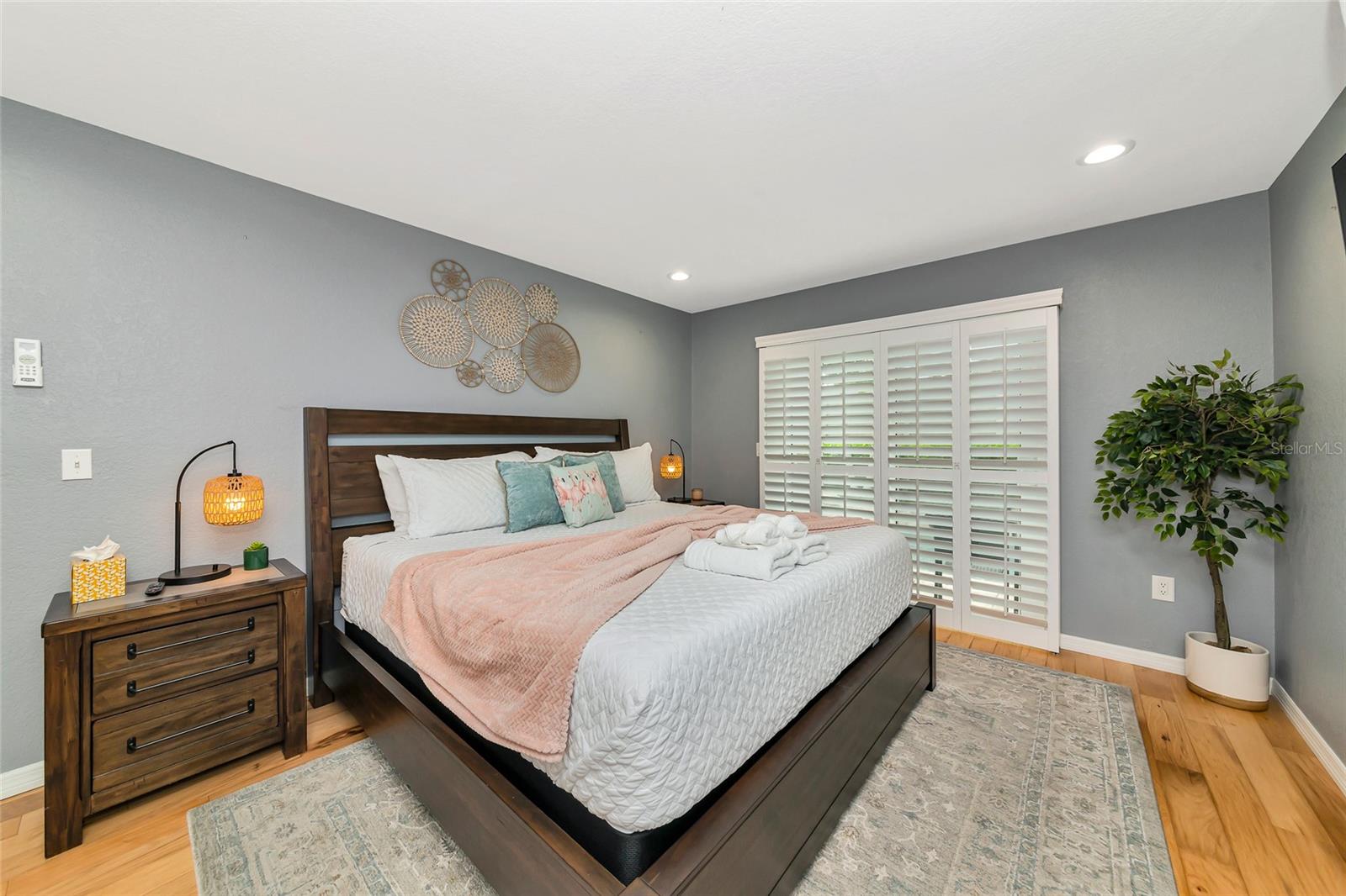 WOODPINE LAKE - Residential