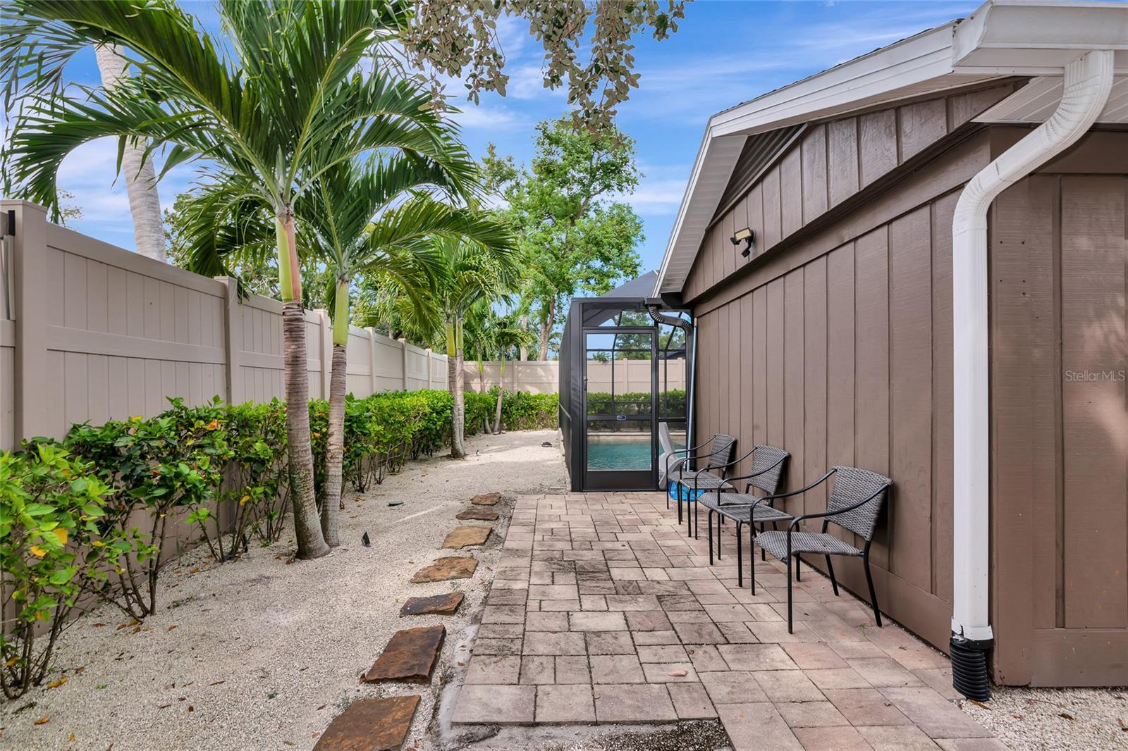 WOODPINE LAKE - Residential