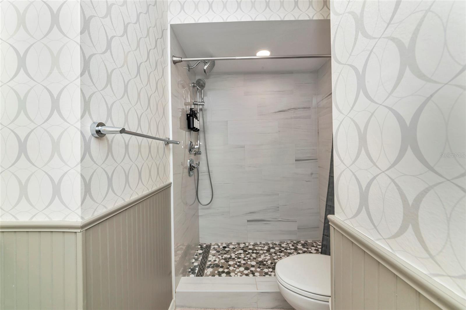 WOODPINE LAKE - Residential