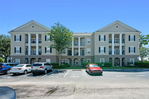 Photo of 3701 Conroy Road #1812, Orlando, FL 32839 (MLS # O6332721)