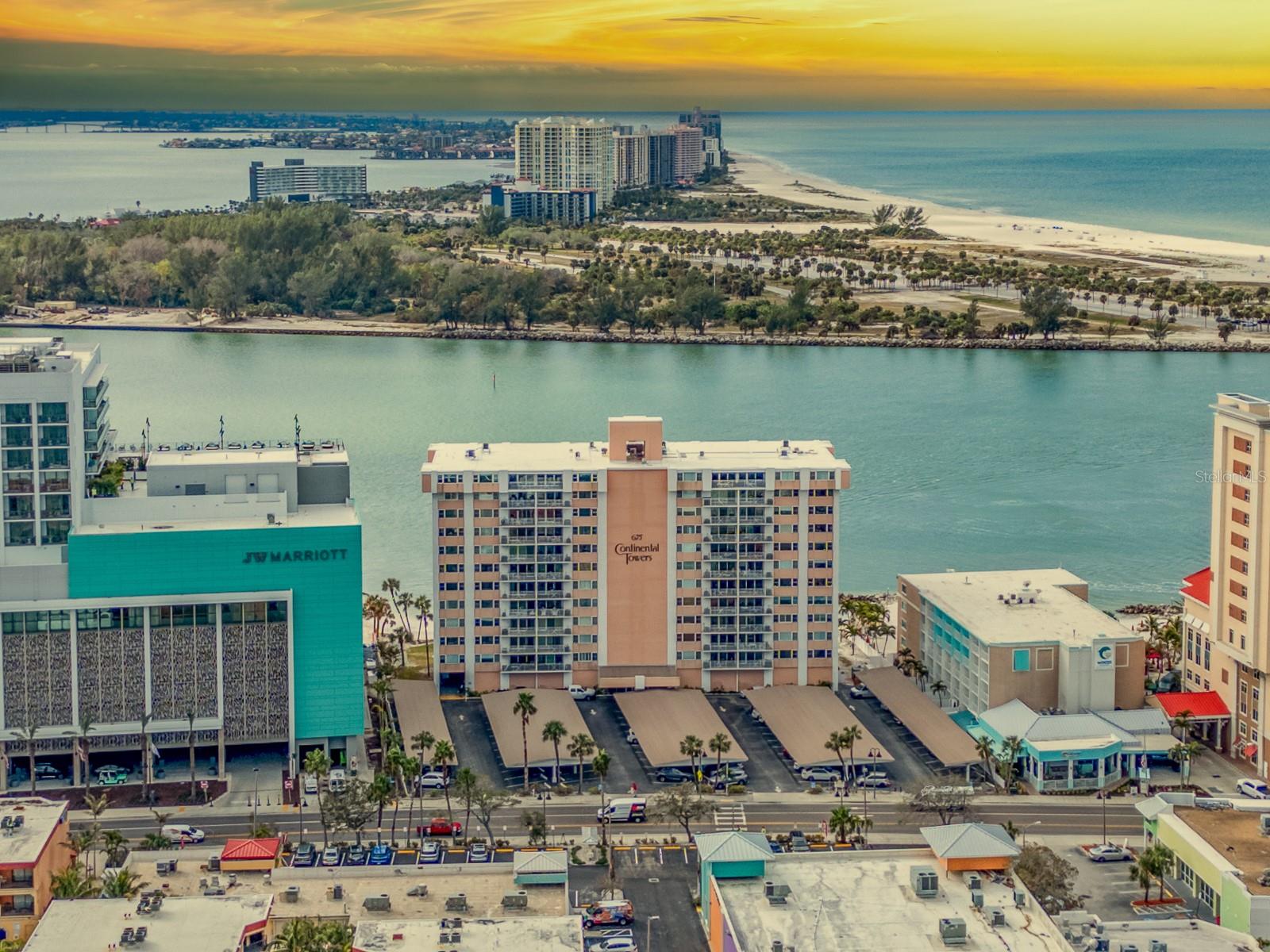 CONTINENTAL TOWERS INC CONDO - Residential Lease