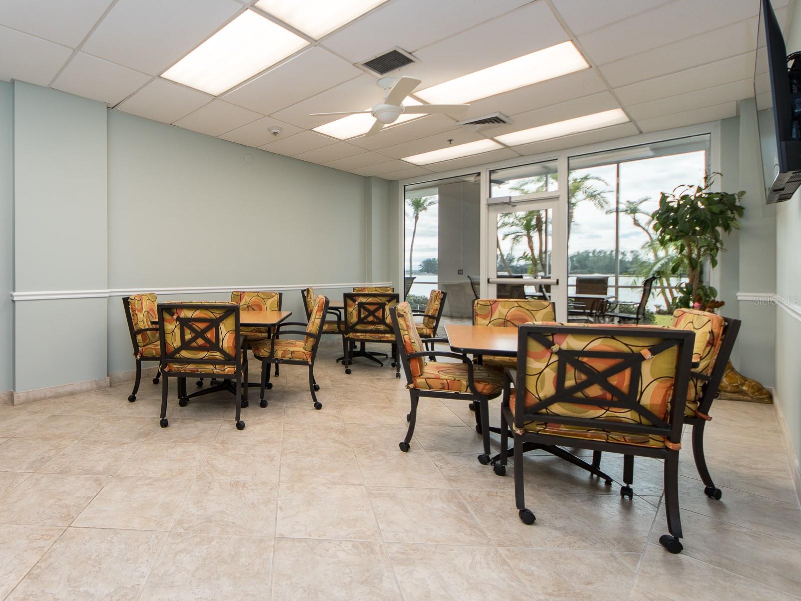 CONTINENTAL TOWERS INC CONDO - Residential Lease