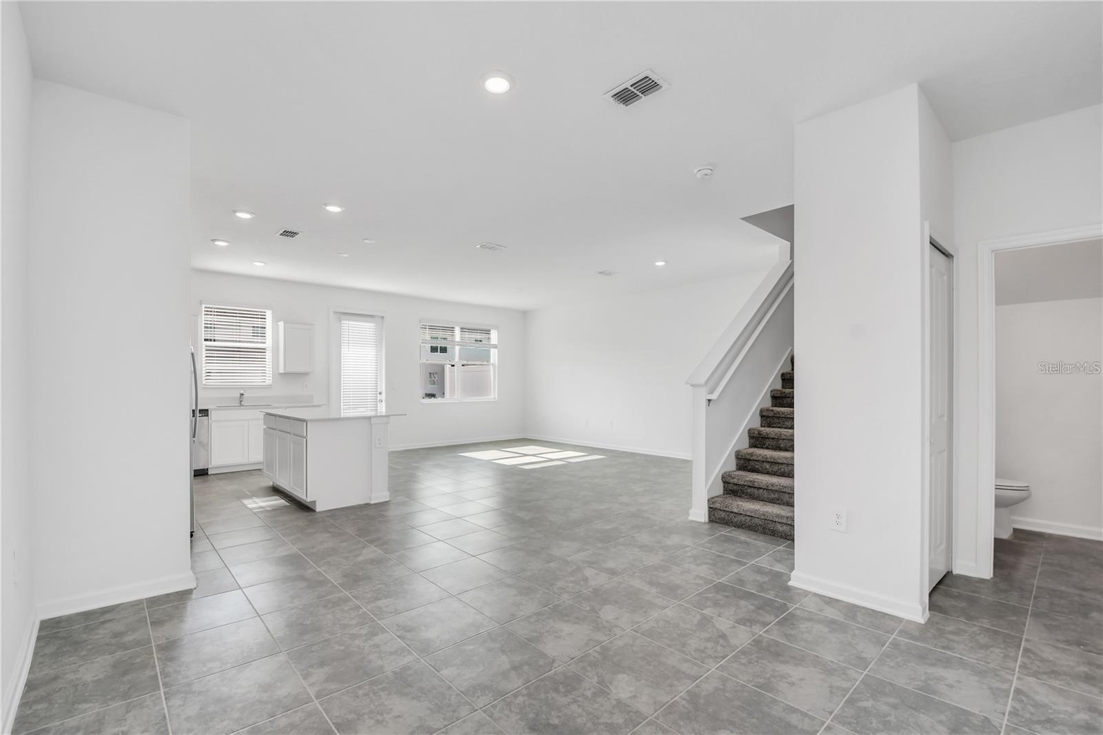 TRACT X - Residential Lease