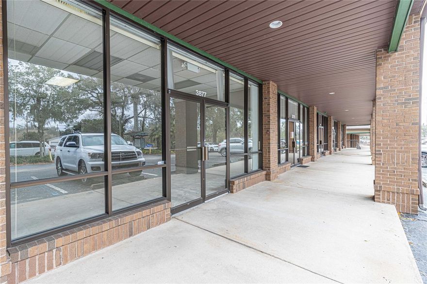 B-5 Zoning Office/Business space in the busy Courtney Park Business Center. Zoning allows for many different uses. Layout consists of an open floor plan at entrance, private office in the rear and a restroom. Current occupants in complex include professional and personal services, offices, etc. Great property with an excellent mix of tenants, located directly off busy SE Lake Weir Ave. Triple Net Lease with CAM estimated at $2.82 SF.