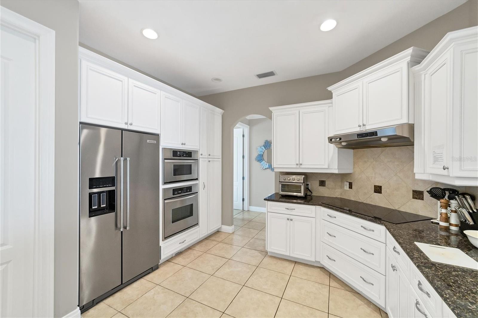 LPLAGE, A CONDO - Residential