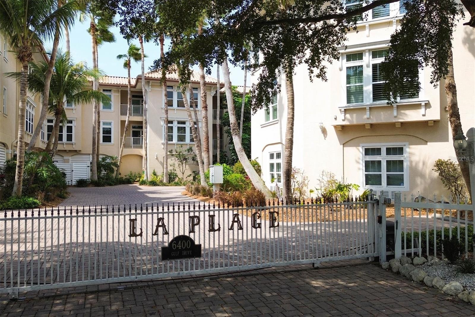 LPLAGE, A CONDO - Residential