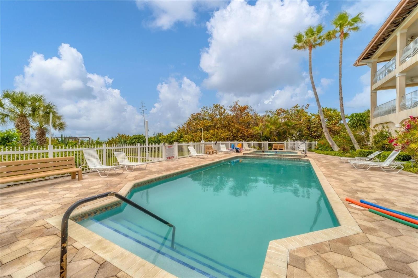 LPLAGE, A CONDO - Residential