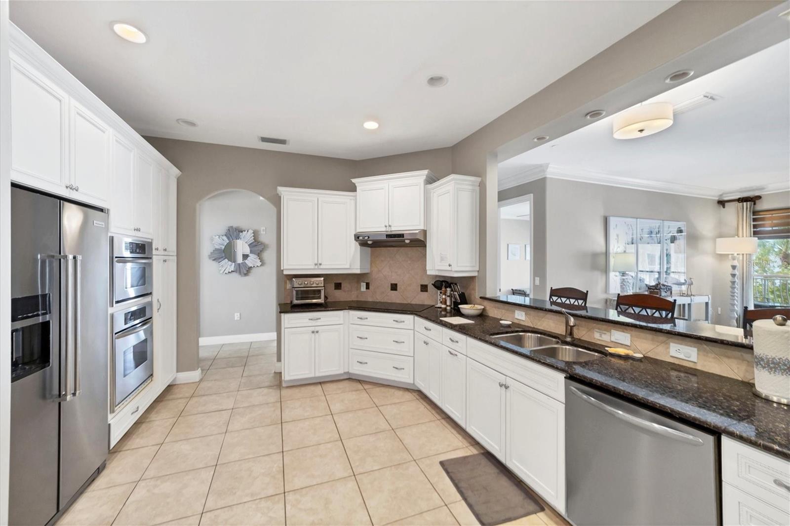 LPLAGE, A CONDO - Residential