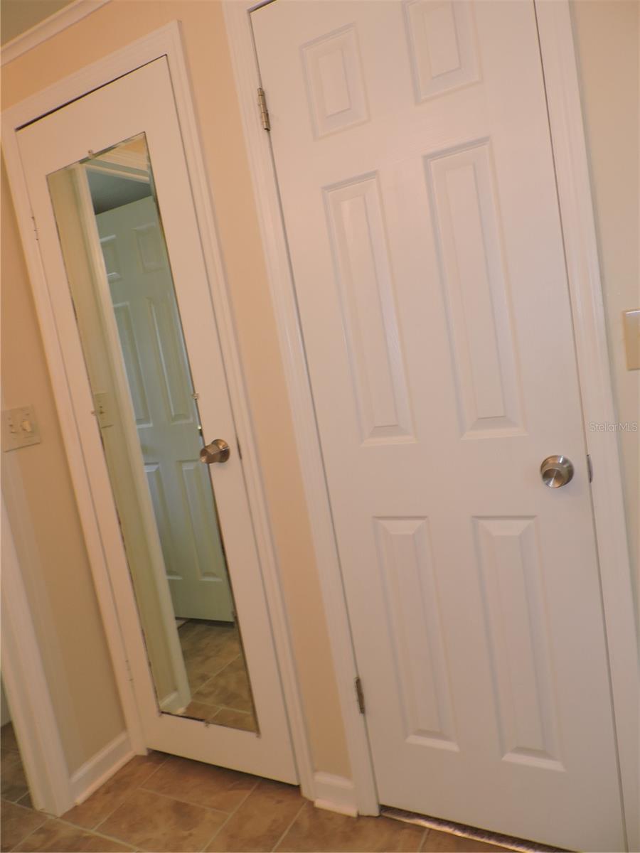 CALOOSA LAKE VILLAGE - Residential