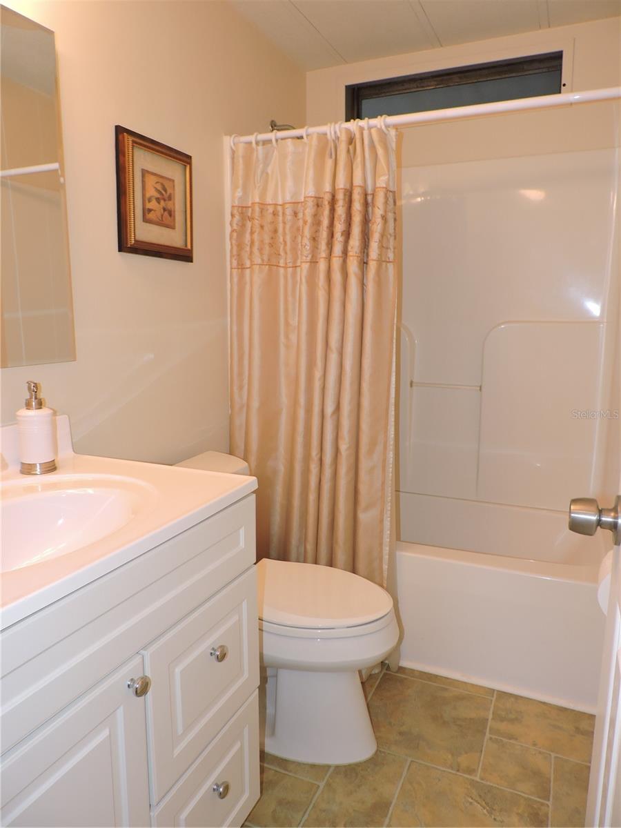 CALOOSA LAKE VILLAGE - Residential