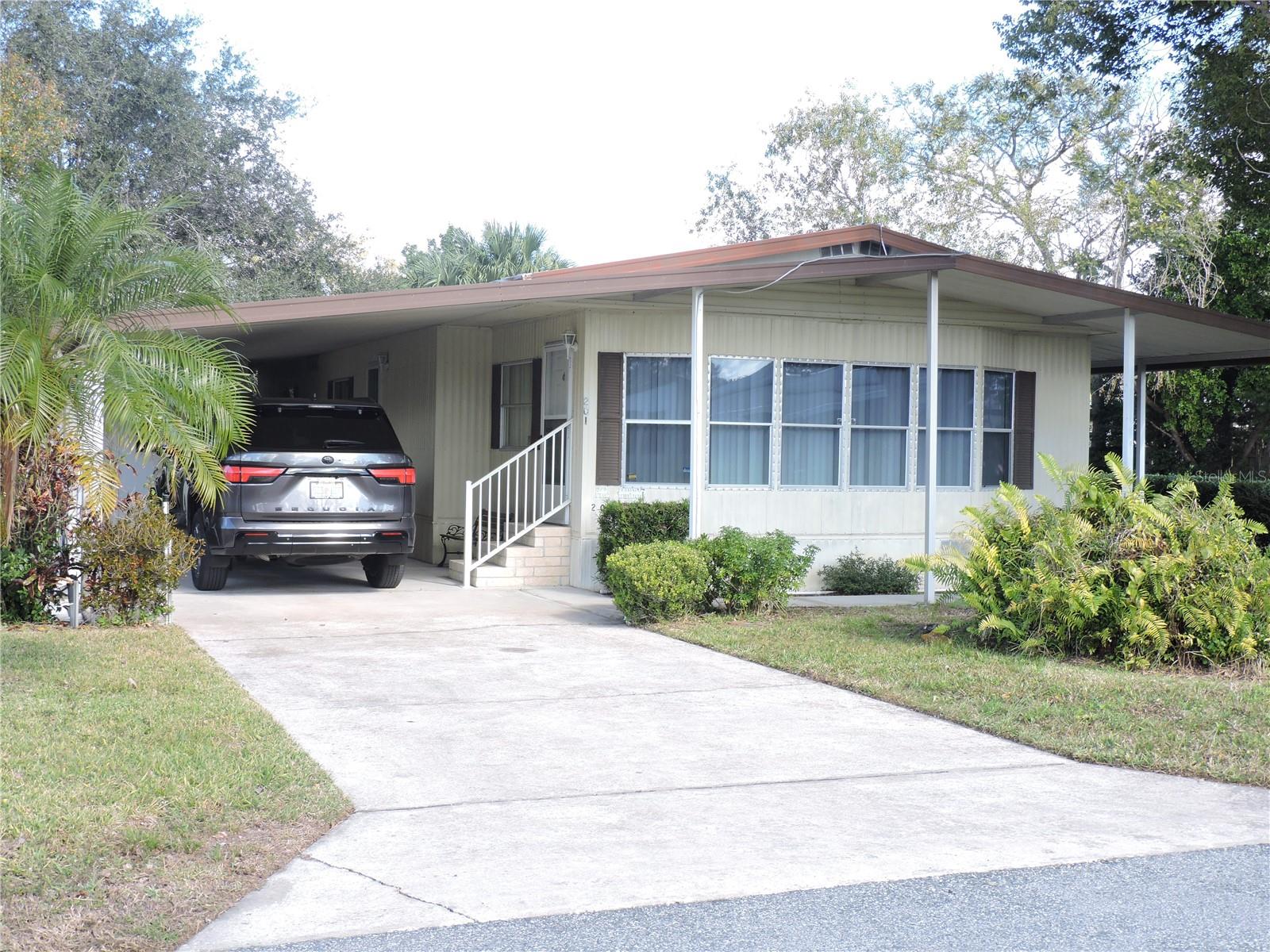 CALOOSA LAKE VILLAGE - Residential