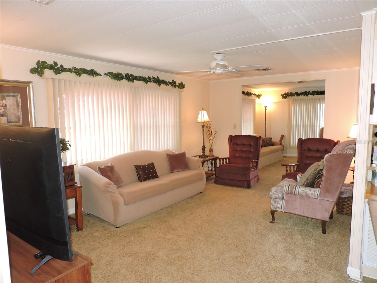 CALOOSA LAKE VILLAGE - Residential