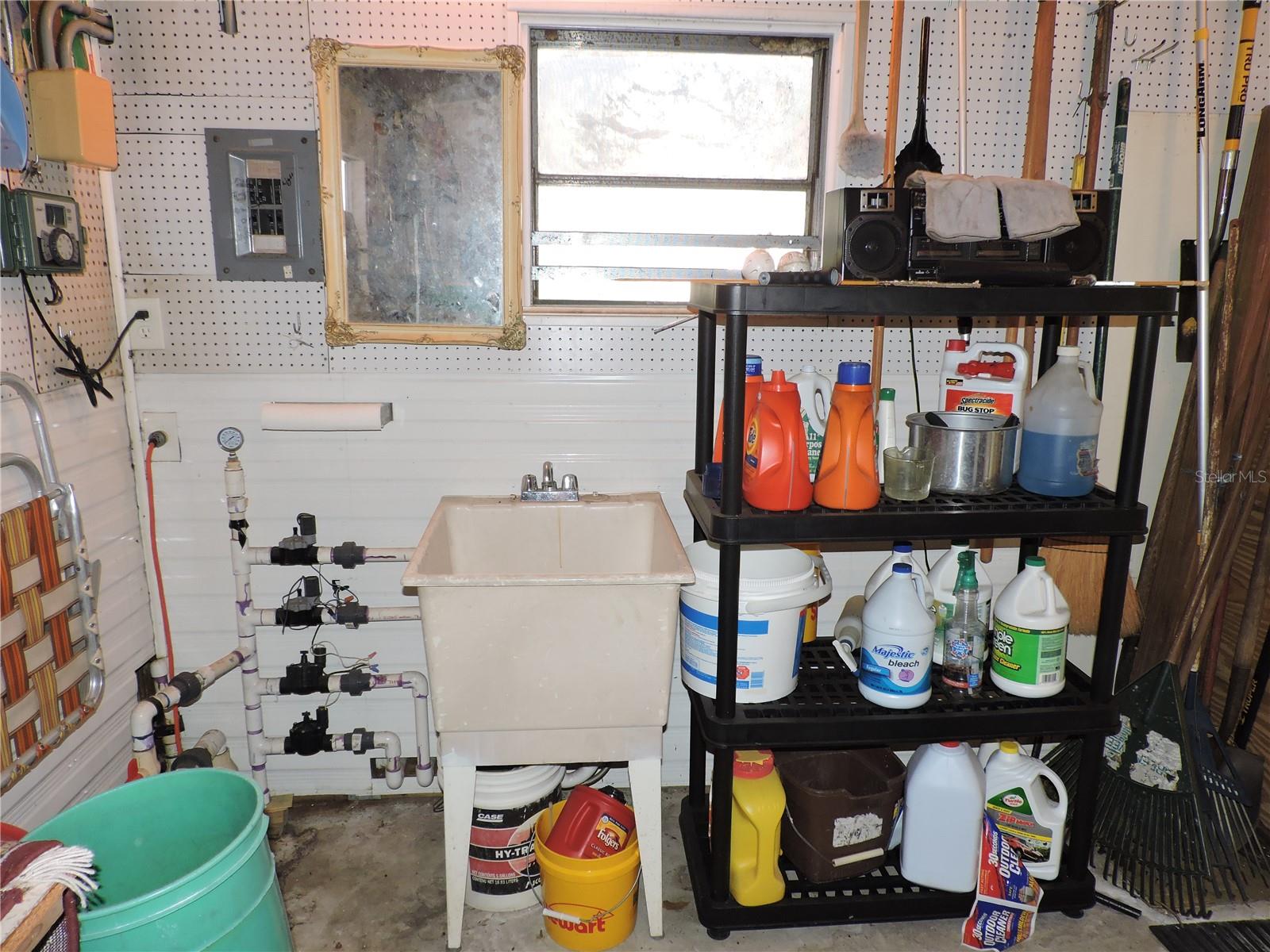 CALOOSA LAKE VILLAGE - Residential