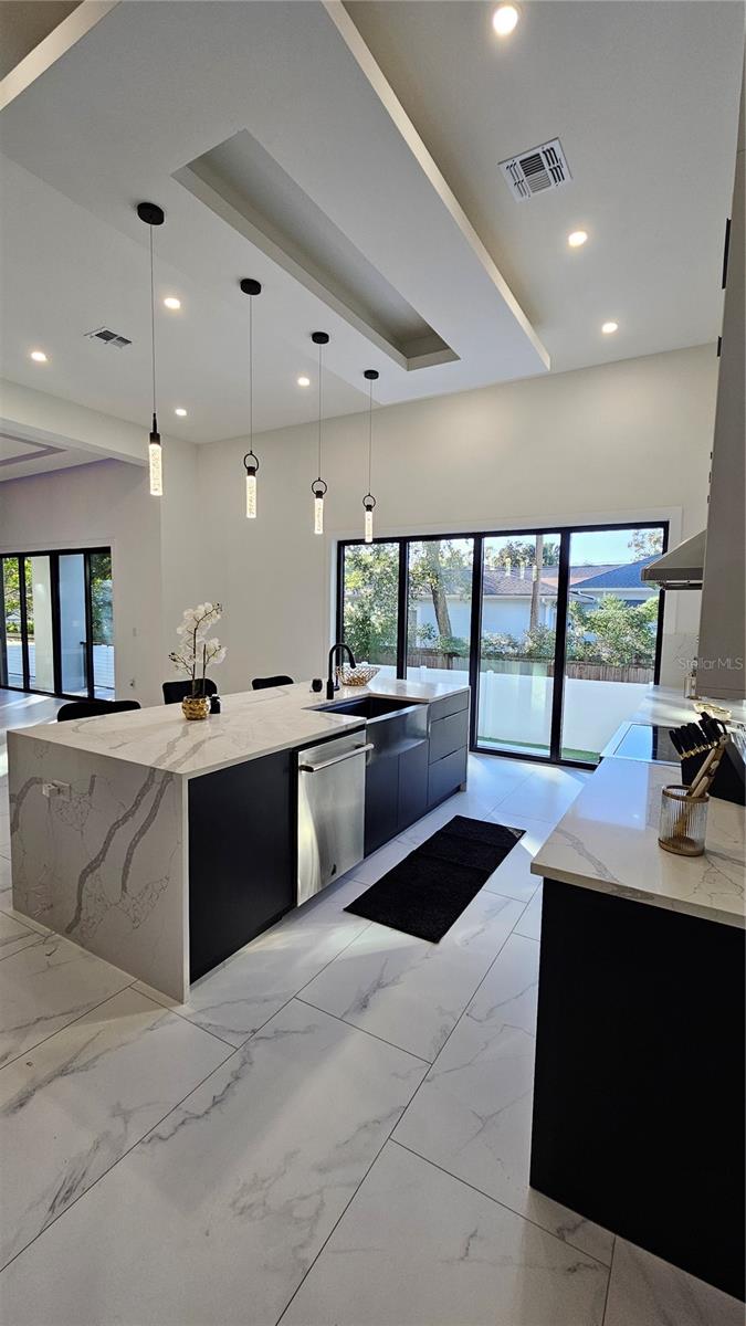 MARYLAND MANOR REV - Residential