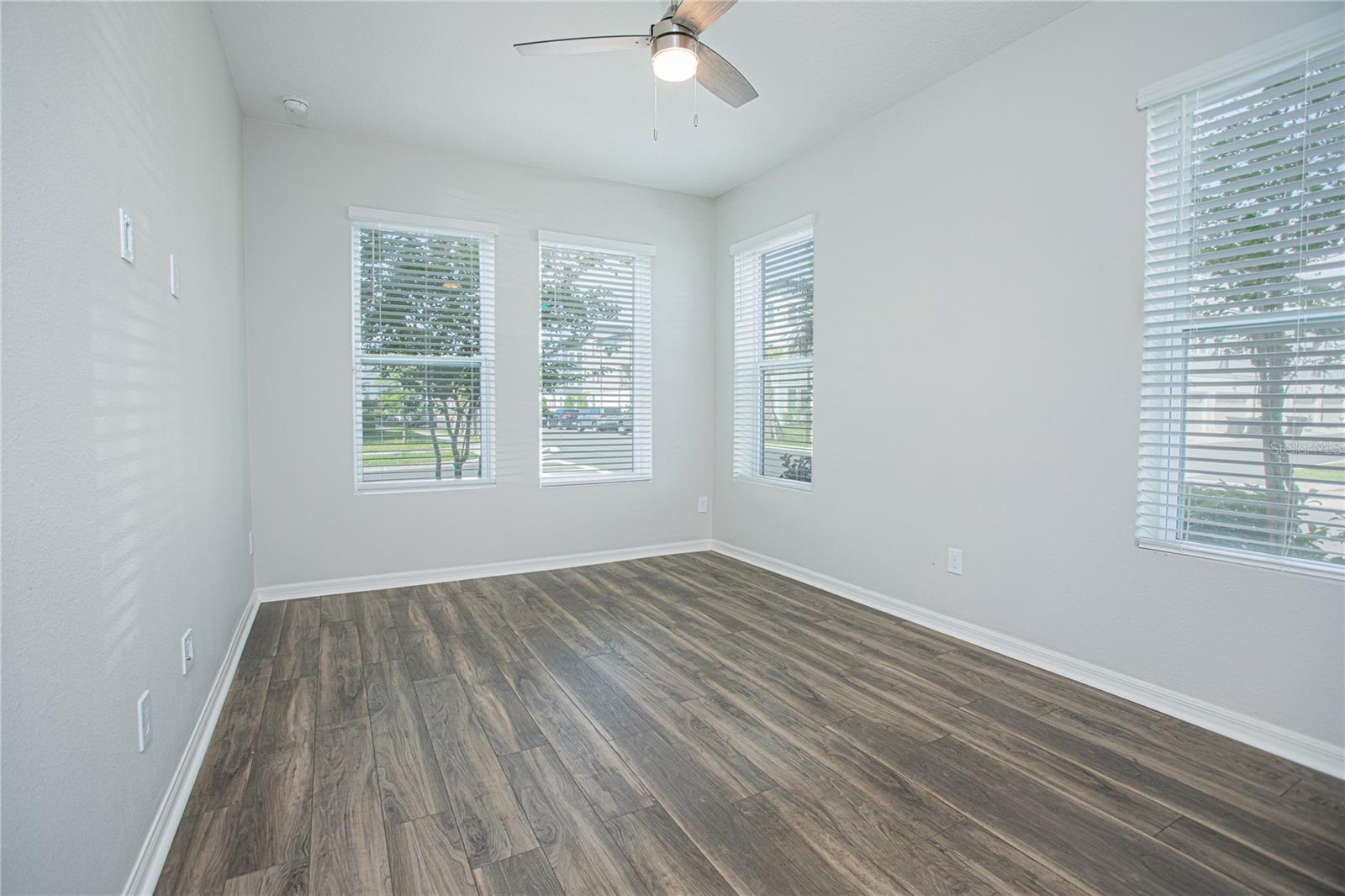 LAUREATE PARK - Residential