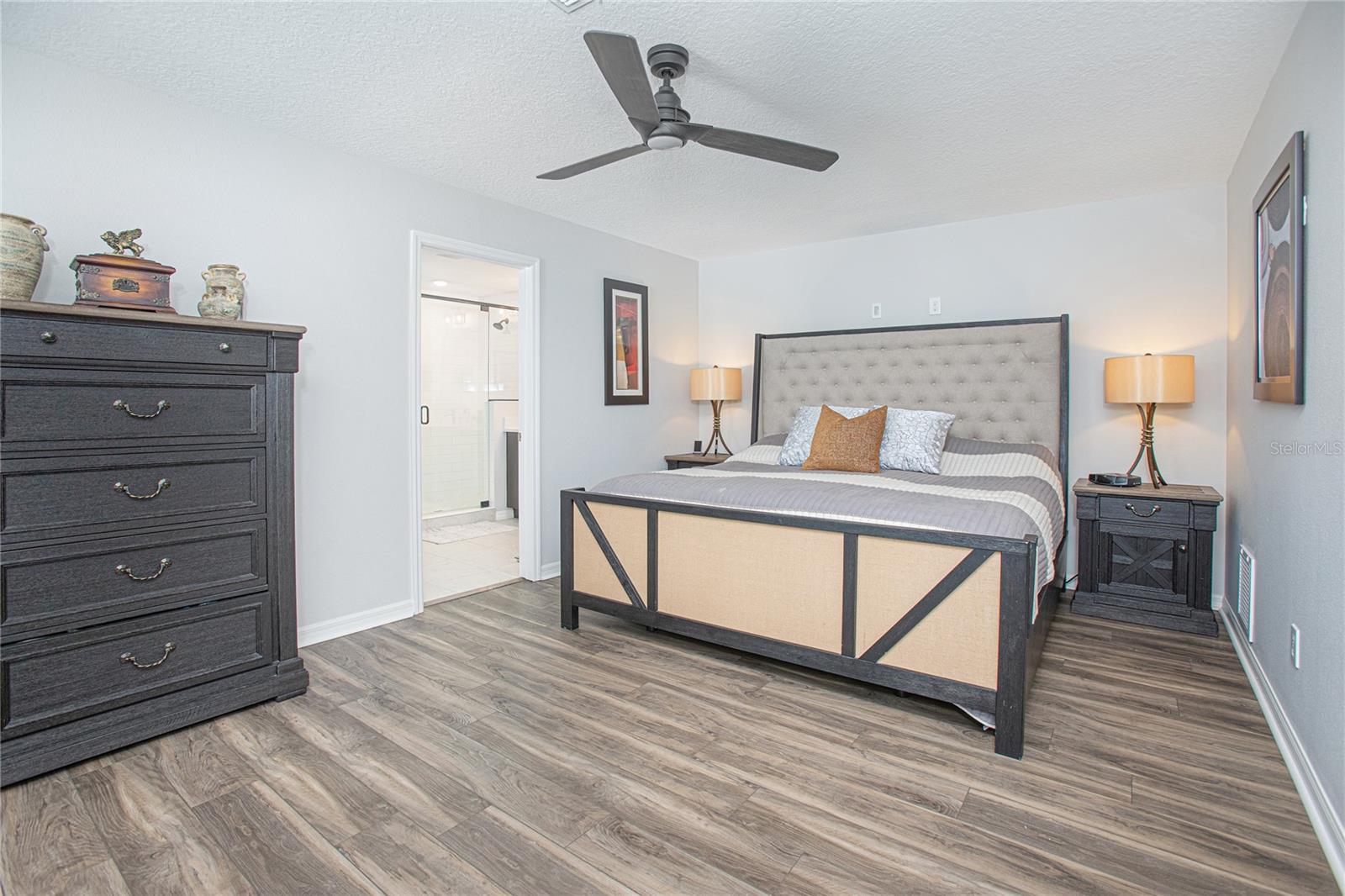 LAUREATE PARK - Residential