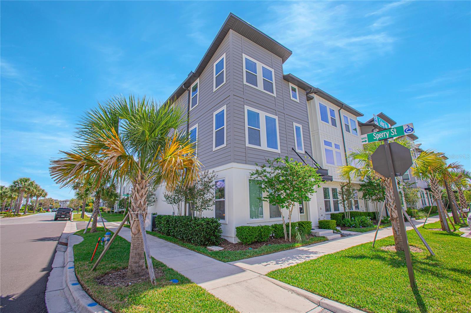 LAUREATE PARK - Residential