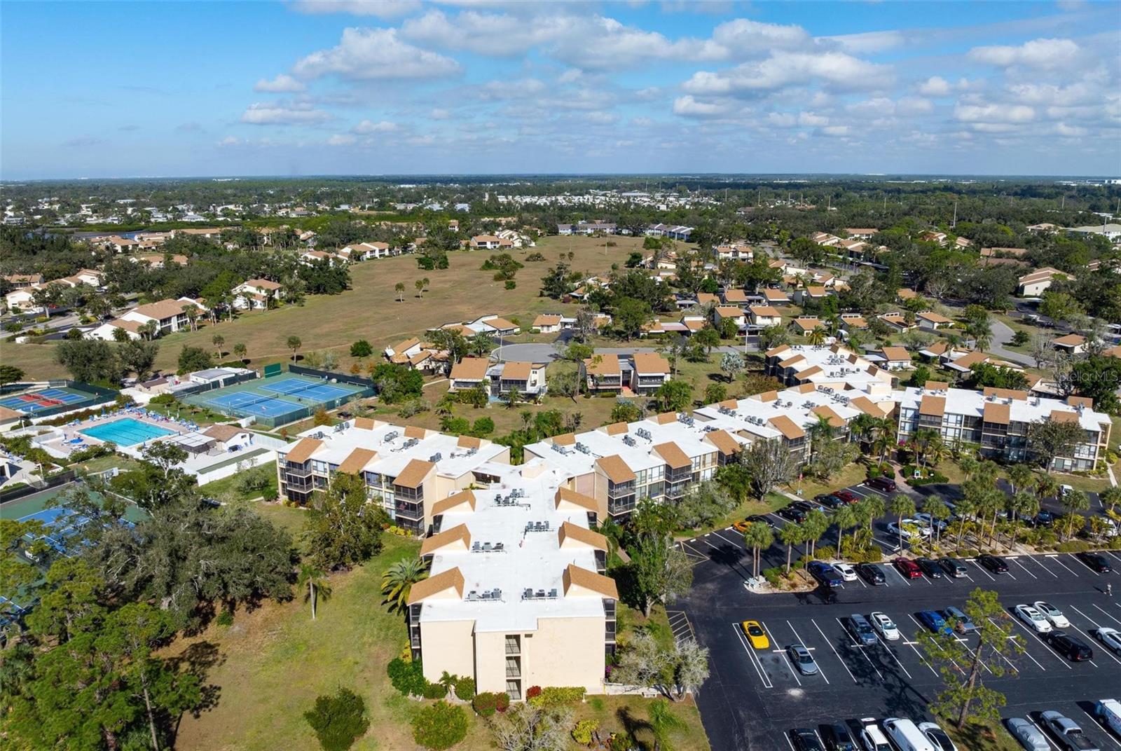 CARDINAL CONDO APTS - Residential