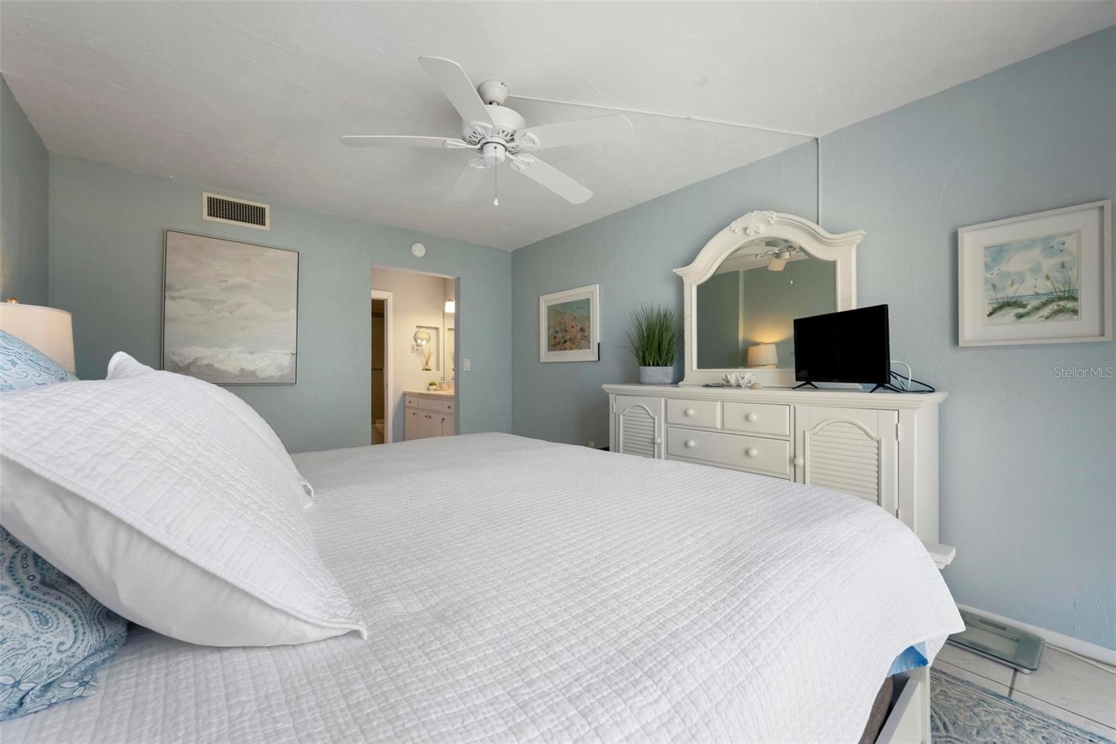 CARDINAL CONDO APTS - Residential