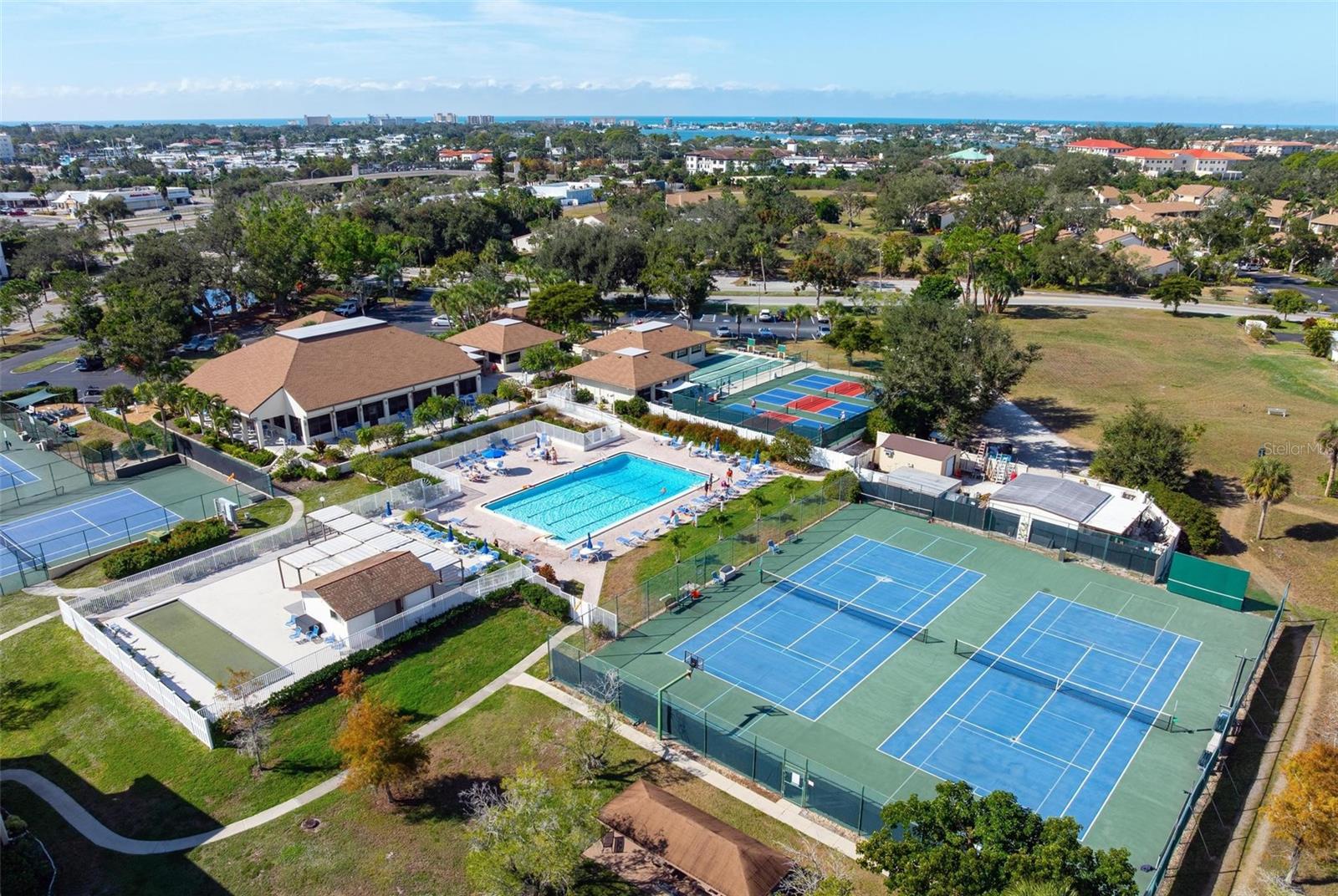 CARDINAL CONDO APTS - Residential