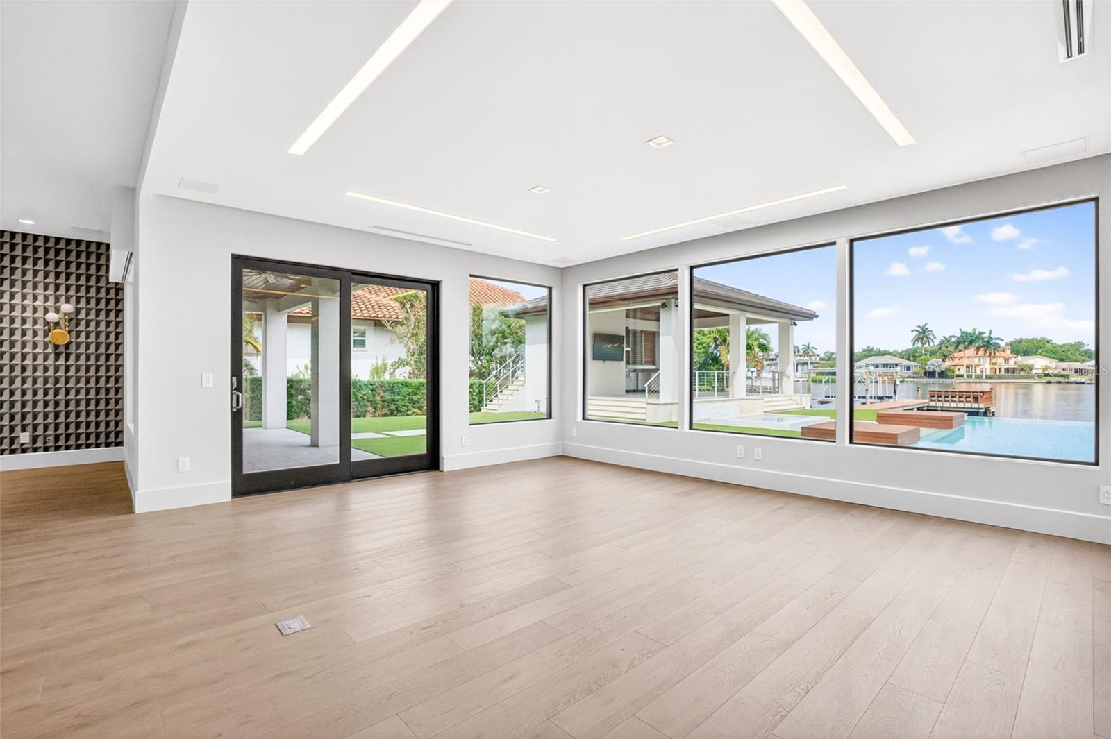SNELL PARK ESTS - Residential