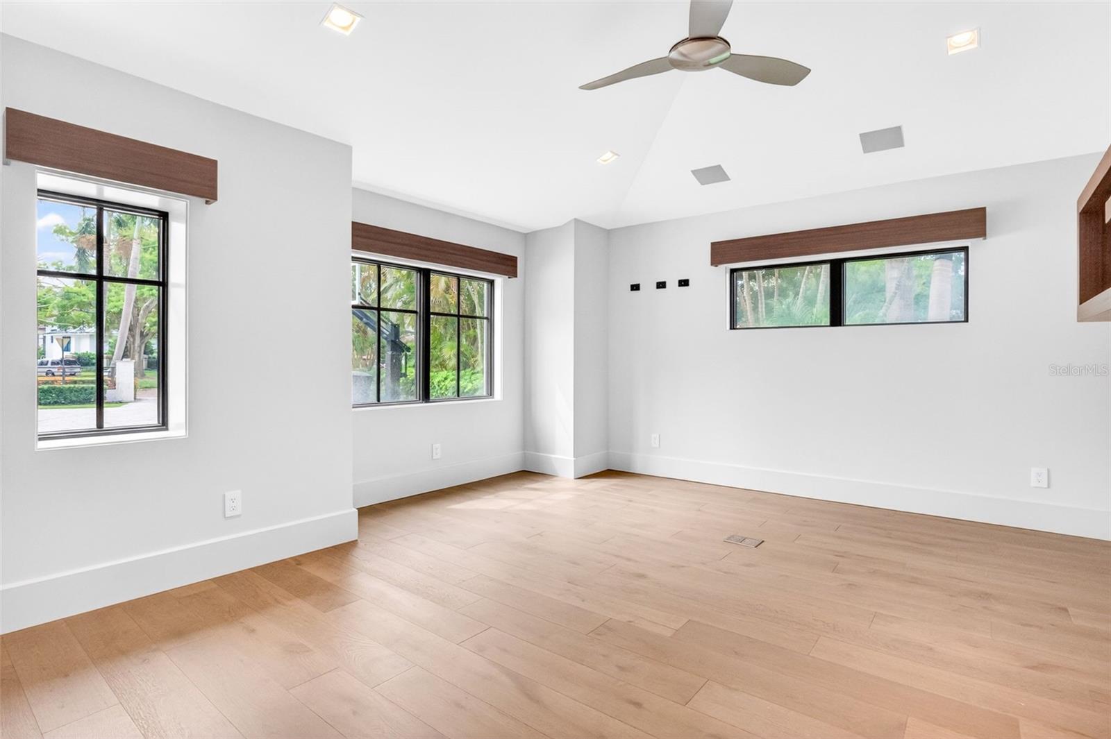 SNELL PARK ESTS - Residential