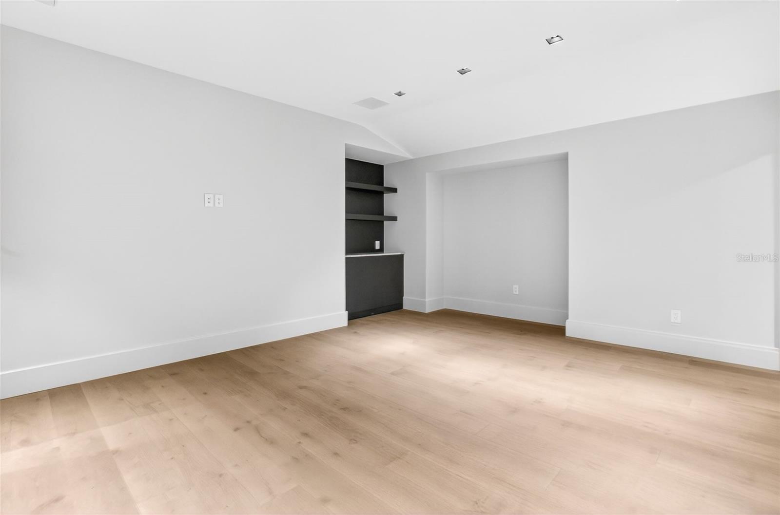 SNELL PARK ESTS - Residential