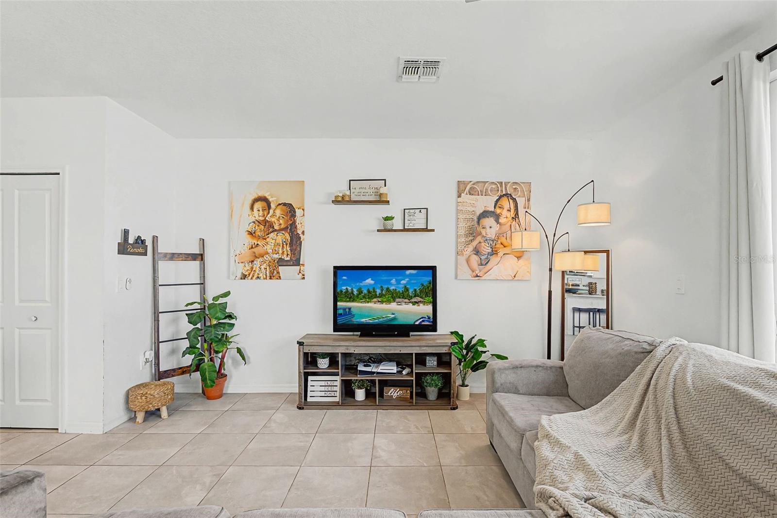 AURORA SUB - Residential