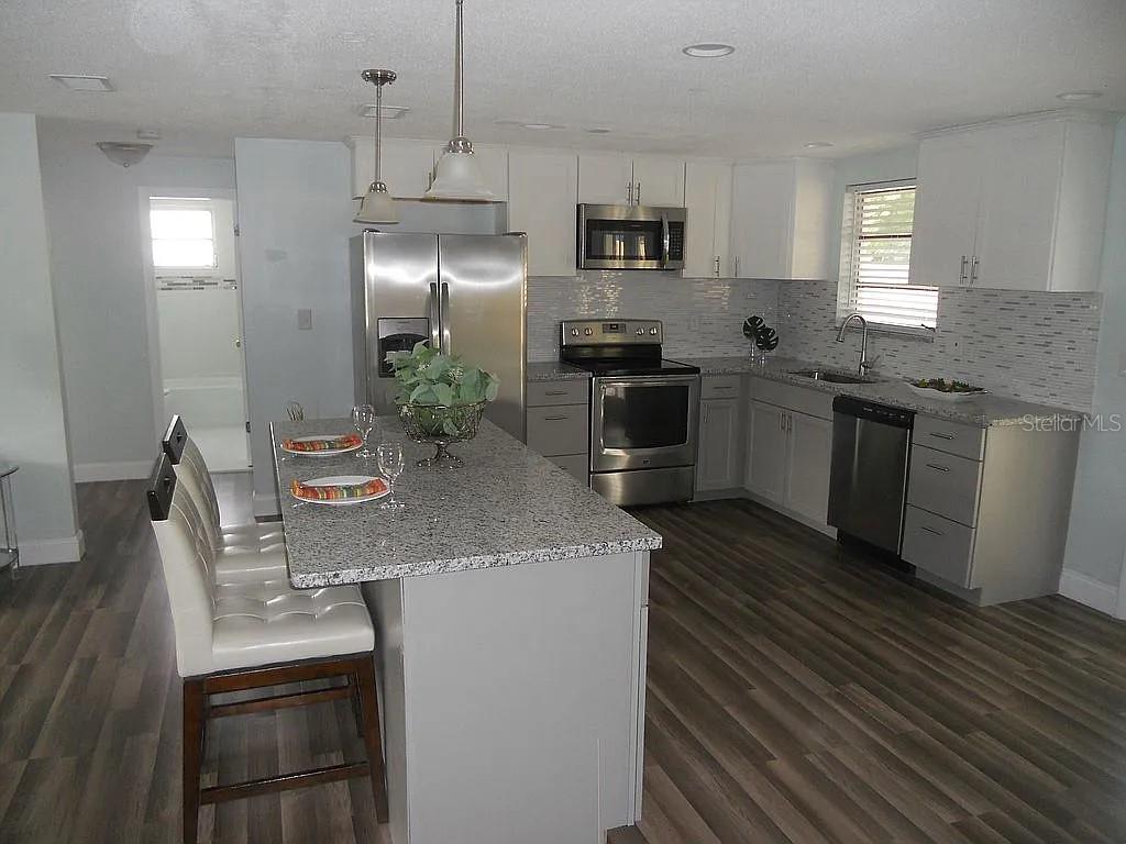 1529 CULVERHOUSE DRIVE