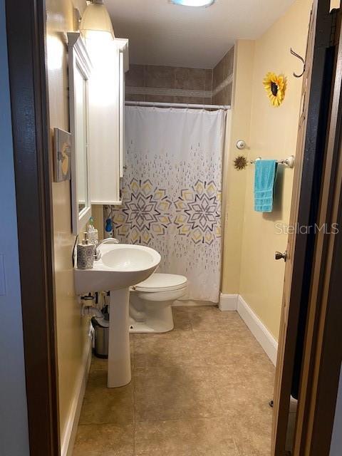 Photo 12 of 43 of 709 N DISSTON house