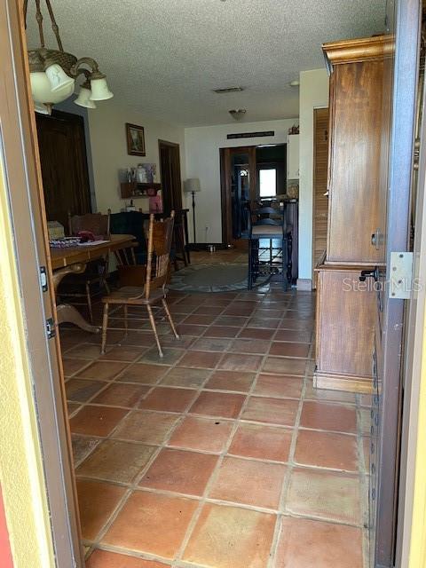 Photo 5 of 43 of 709 N DISSTON house