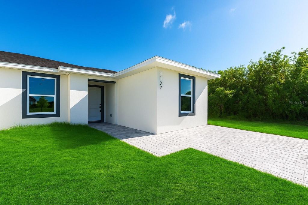 Photo of 11370 Kimberly Avenue, Englewood, FL 34224 (MLS # S5128090)