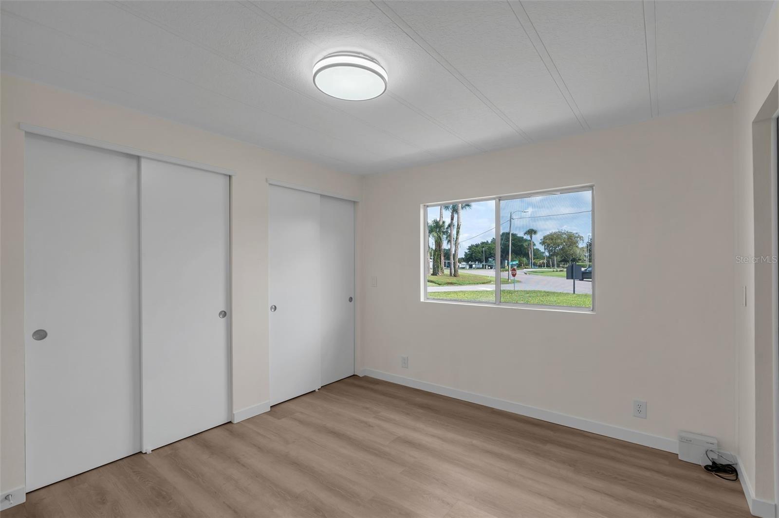 ZELLWOOD - Residential