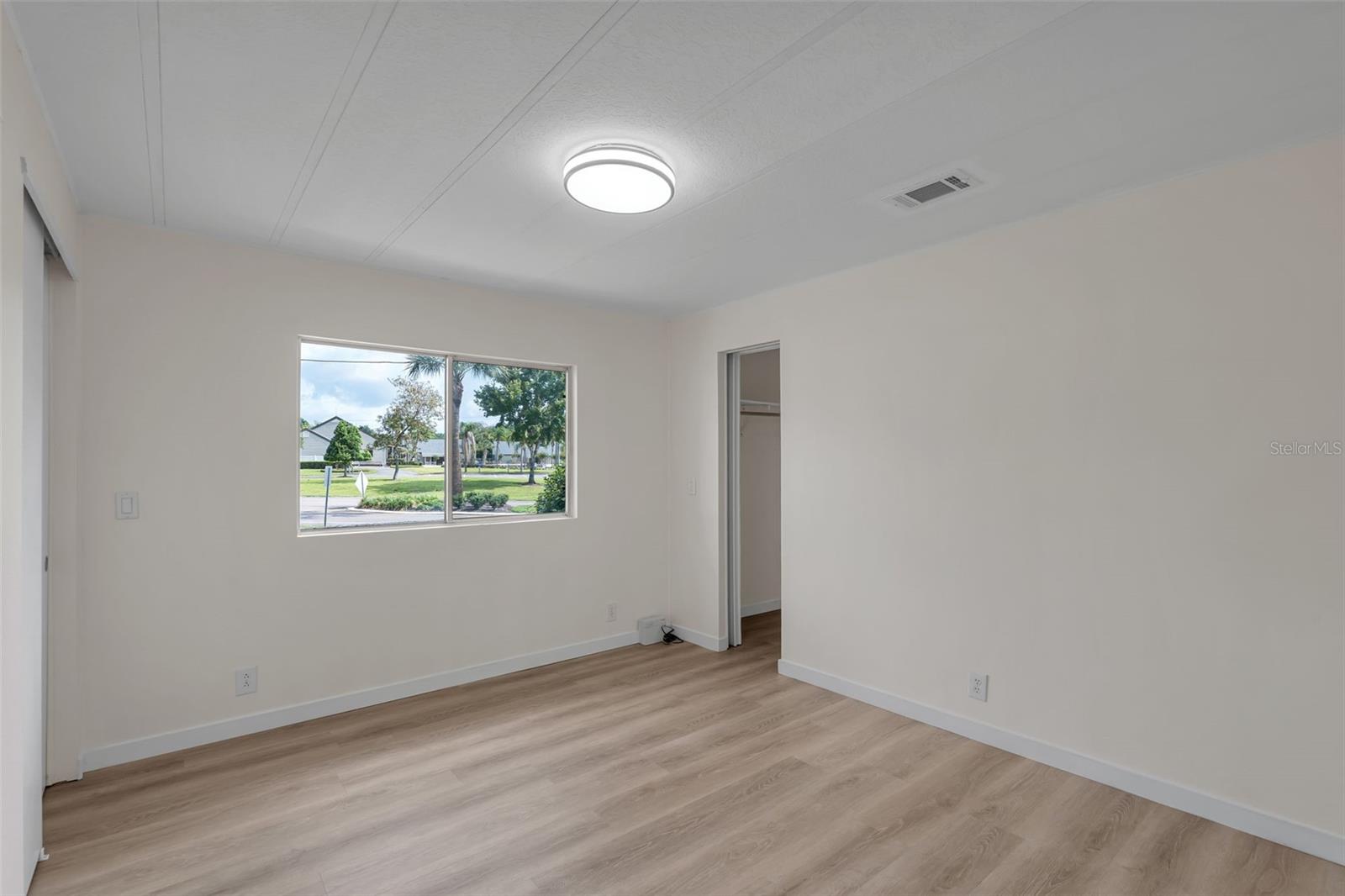 ZELLWOOD - Residential