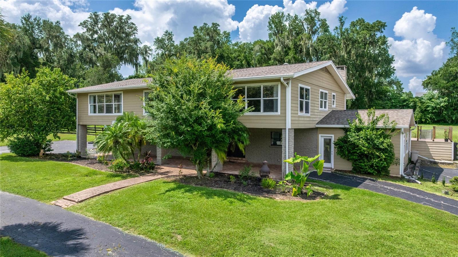 2401 SE 26TH STREET