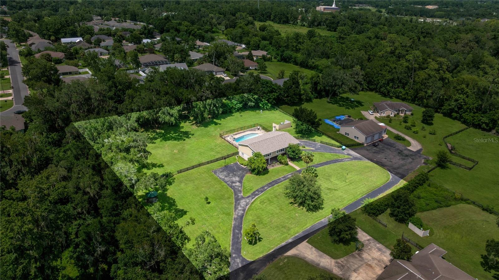 2401 SE 26TH STREET