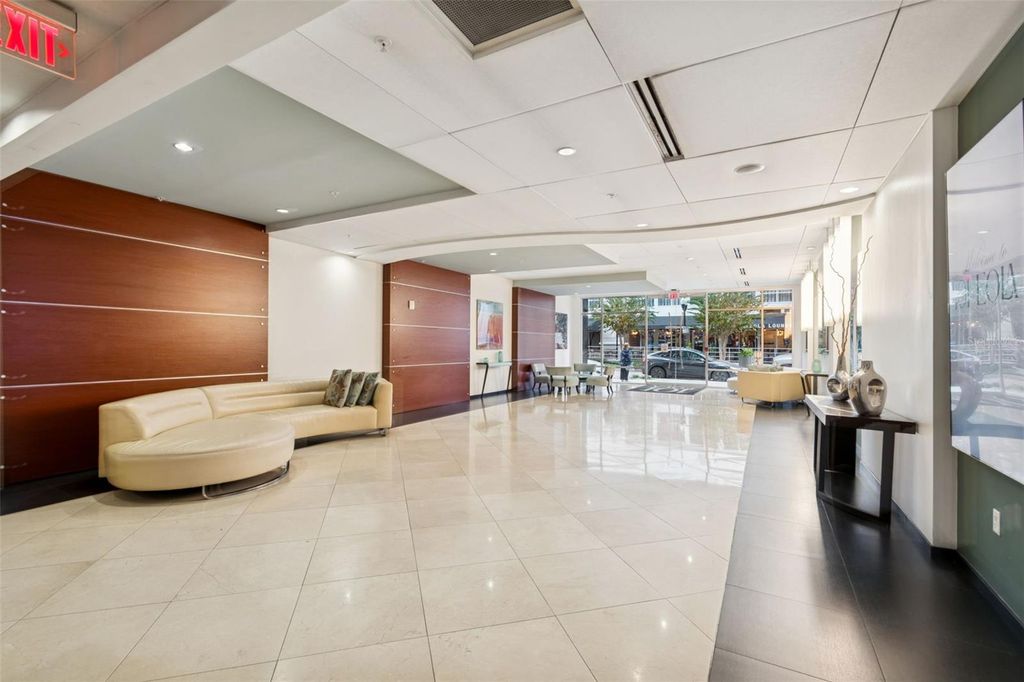 Photo of 101 S Eola Drive #808, Orlando, FL 32801 (MLS # O6372678)