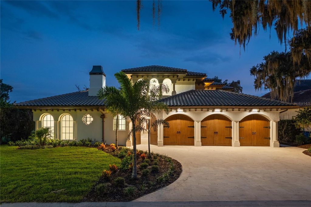 Photo of 800 W 2nd Avenue, Windermere, FL 34786 (MLS # O6422976)