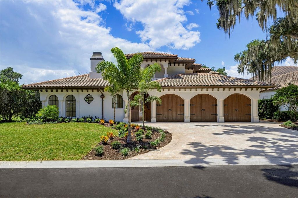 Photo of 800 W 2nd Avenue, Windermere, FL 34786 (MLS # O6422976)