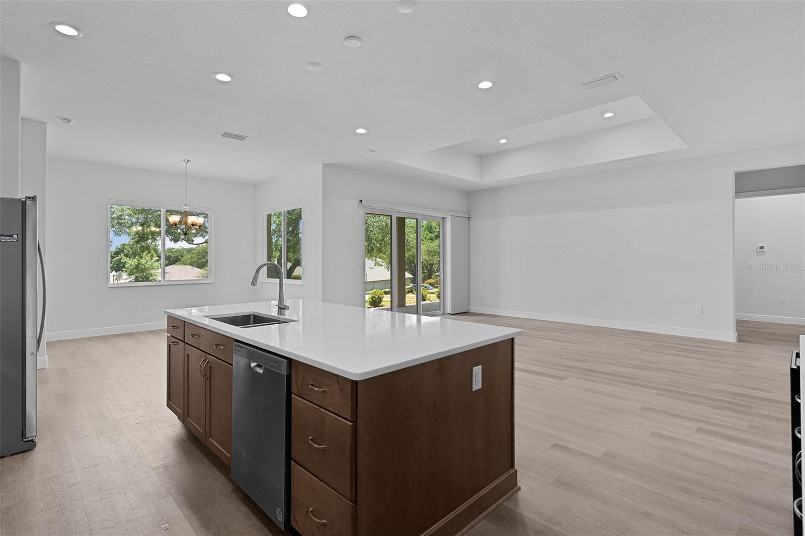 HARBOR HILLS - Residential