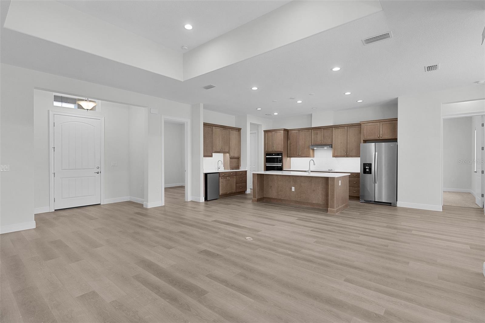 HARBOR HILLS - Residential