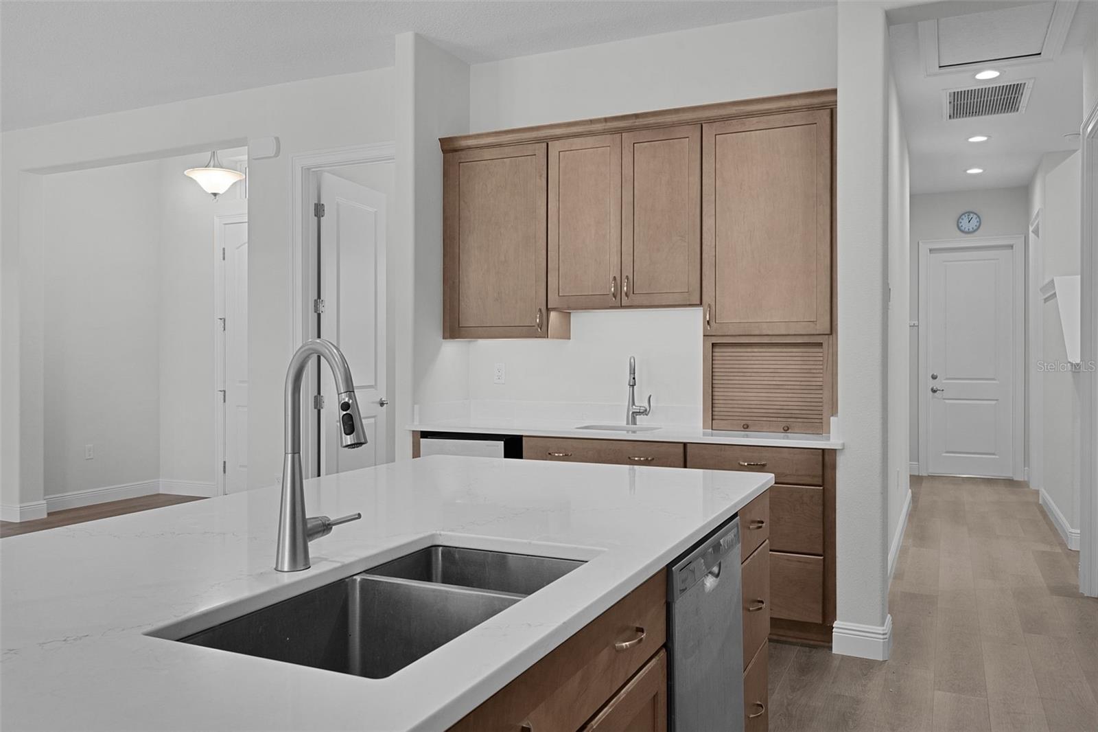 HARBOR HILLS - Residential