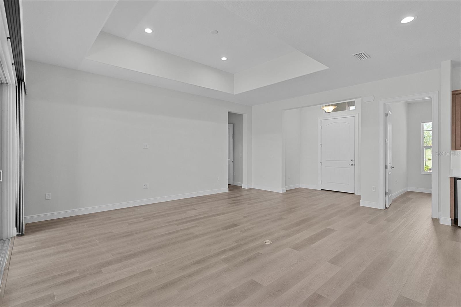 HARBOR HILLS - Residential