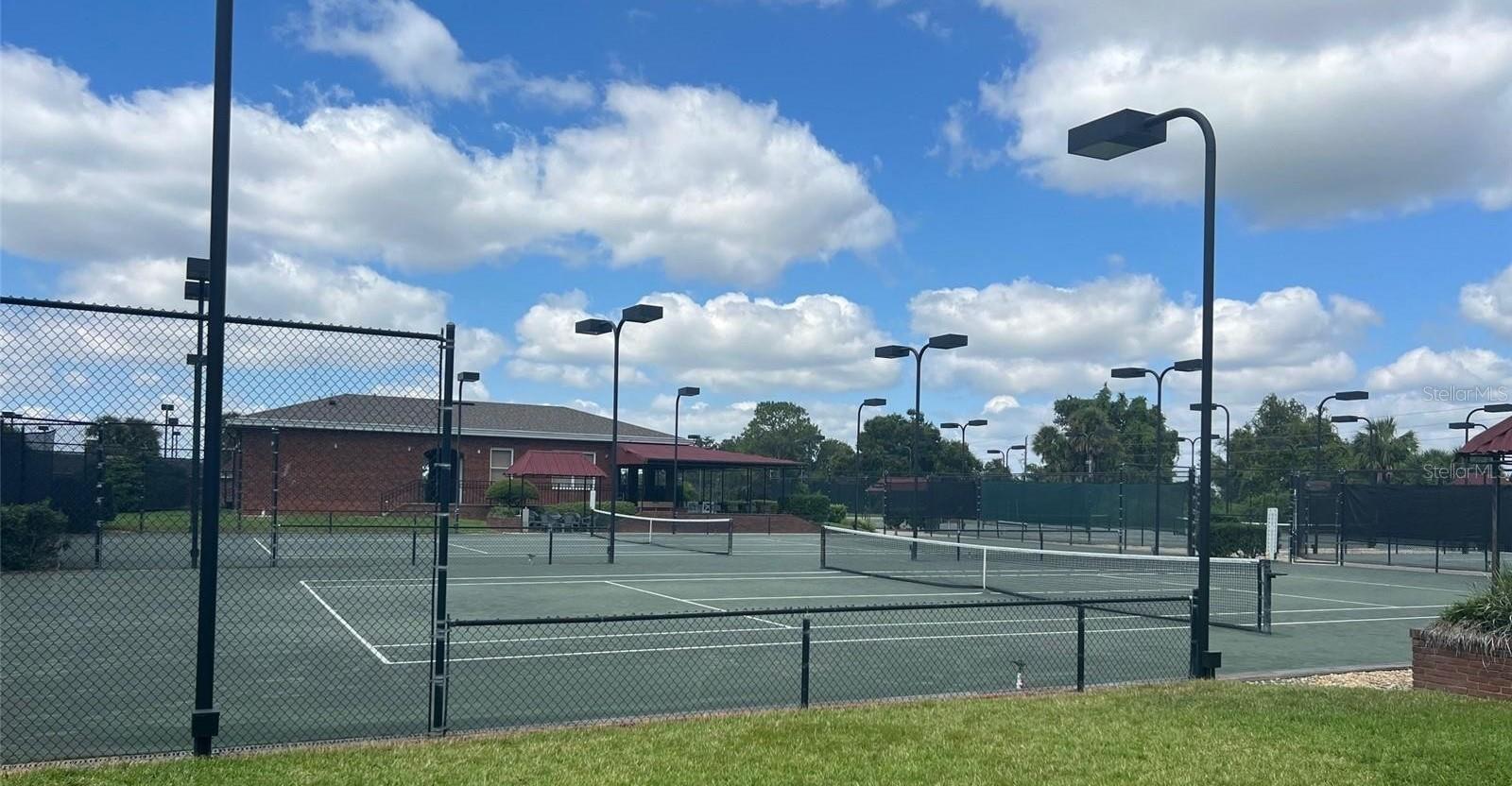 HARBOR HILLS - Residential