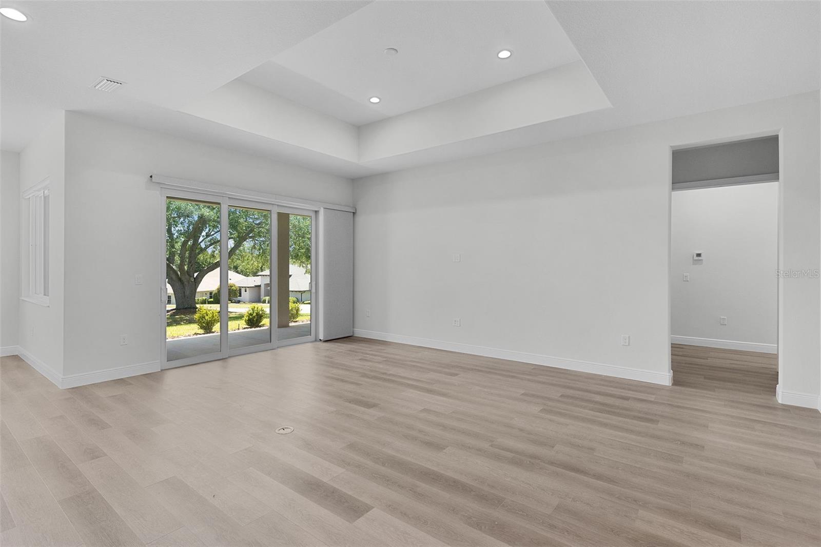 HARBOR HILLS - Residential