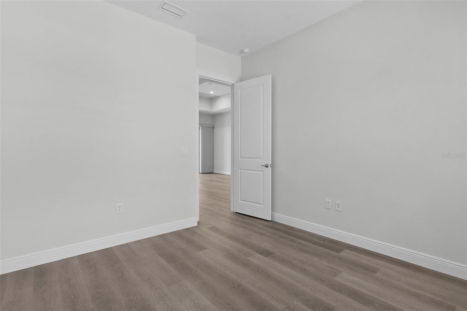 HARBOR HILLS - Residential