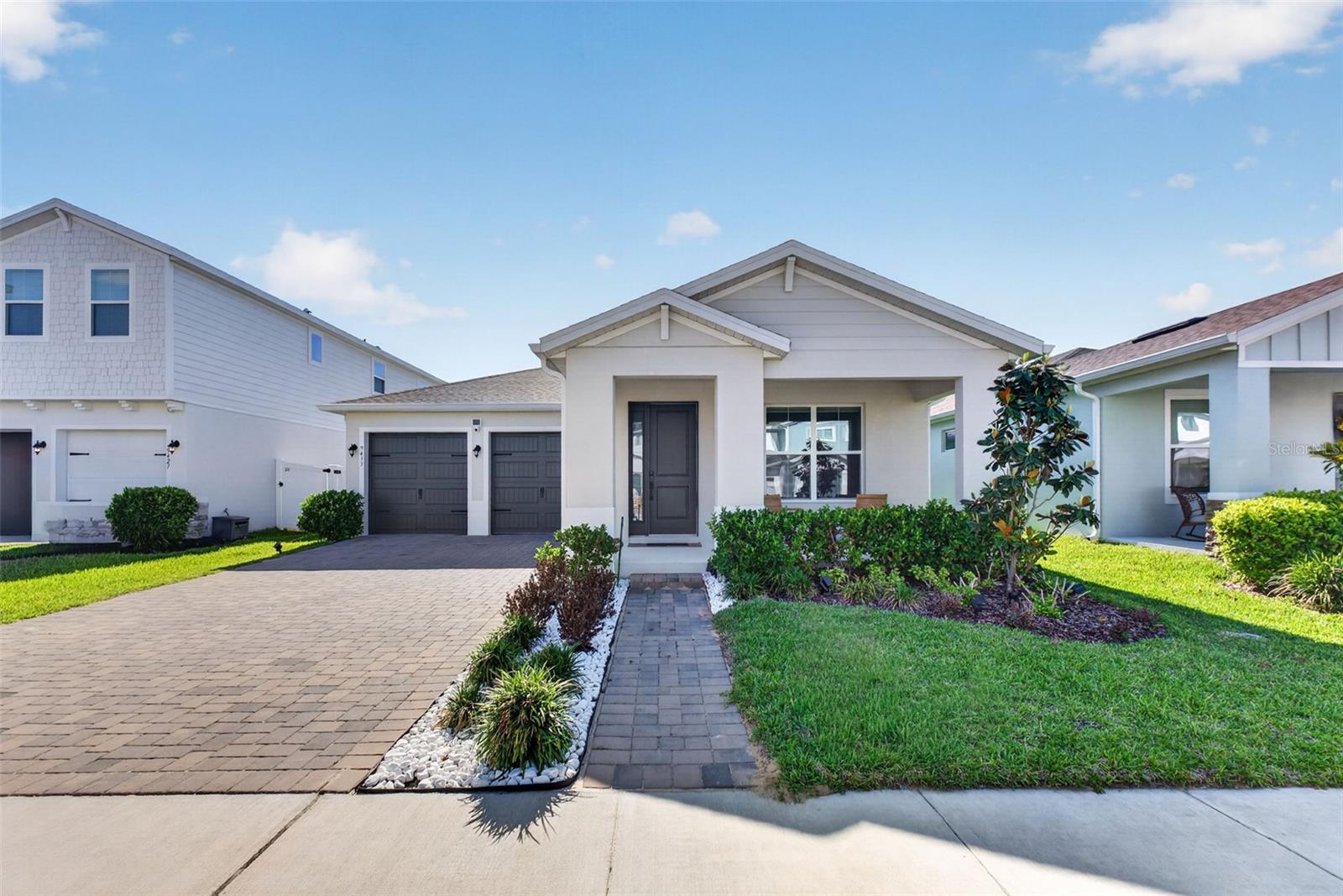 9433 EMERALD BERRY DRIVE