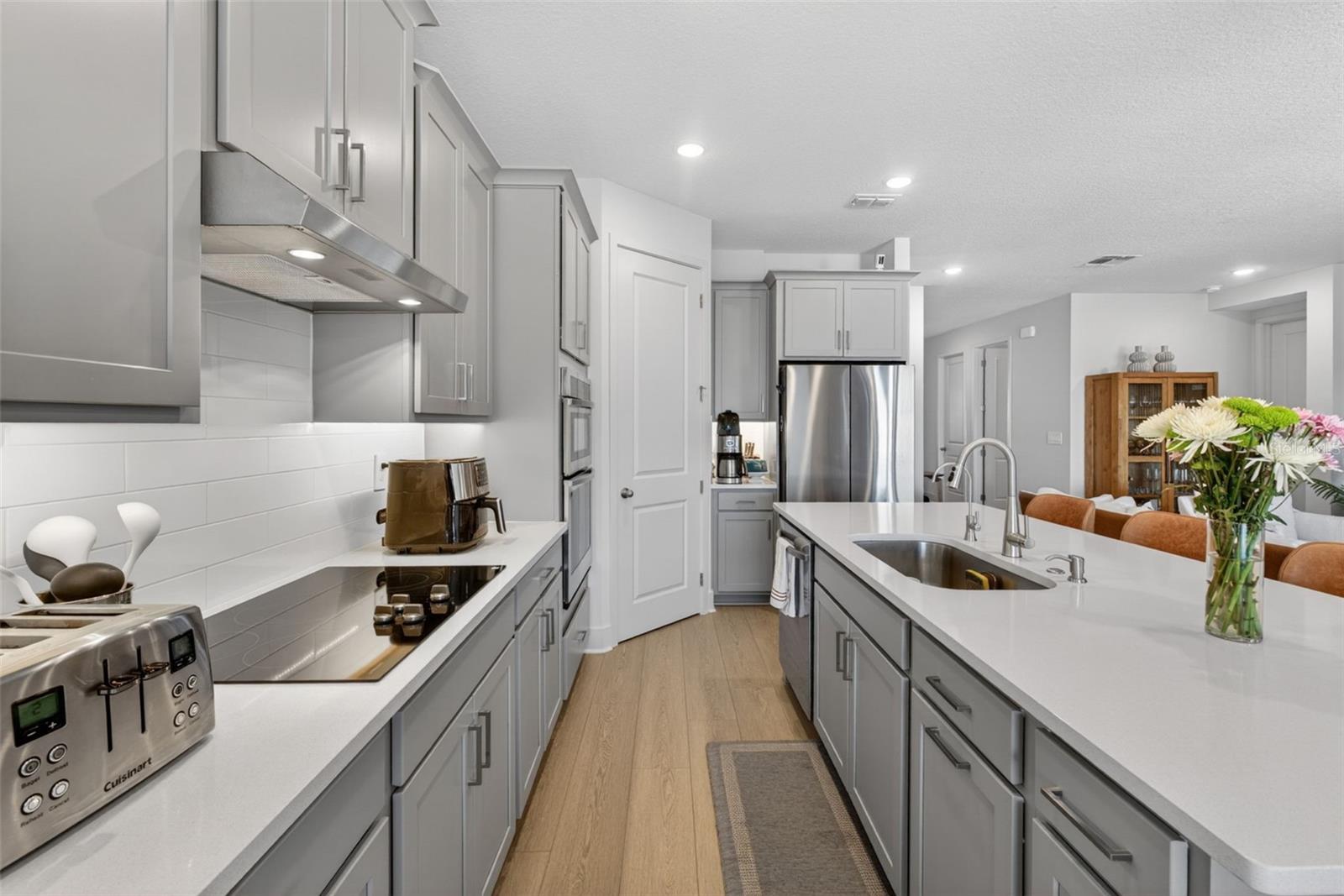 SUMMERLAKE RESERVE - Residential