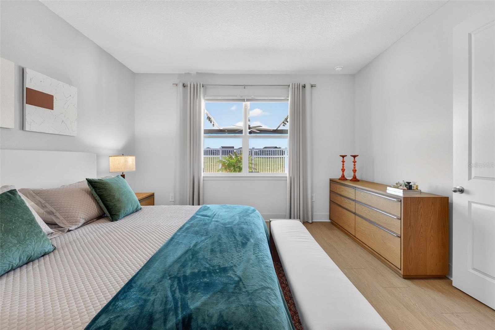 SUMMERLAKE RESERVE - Residential