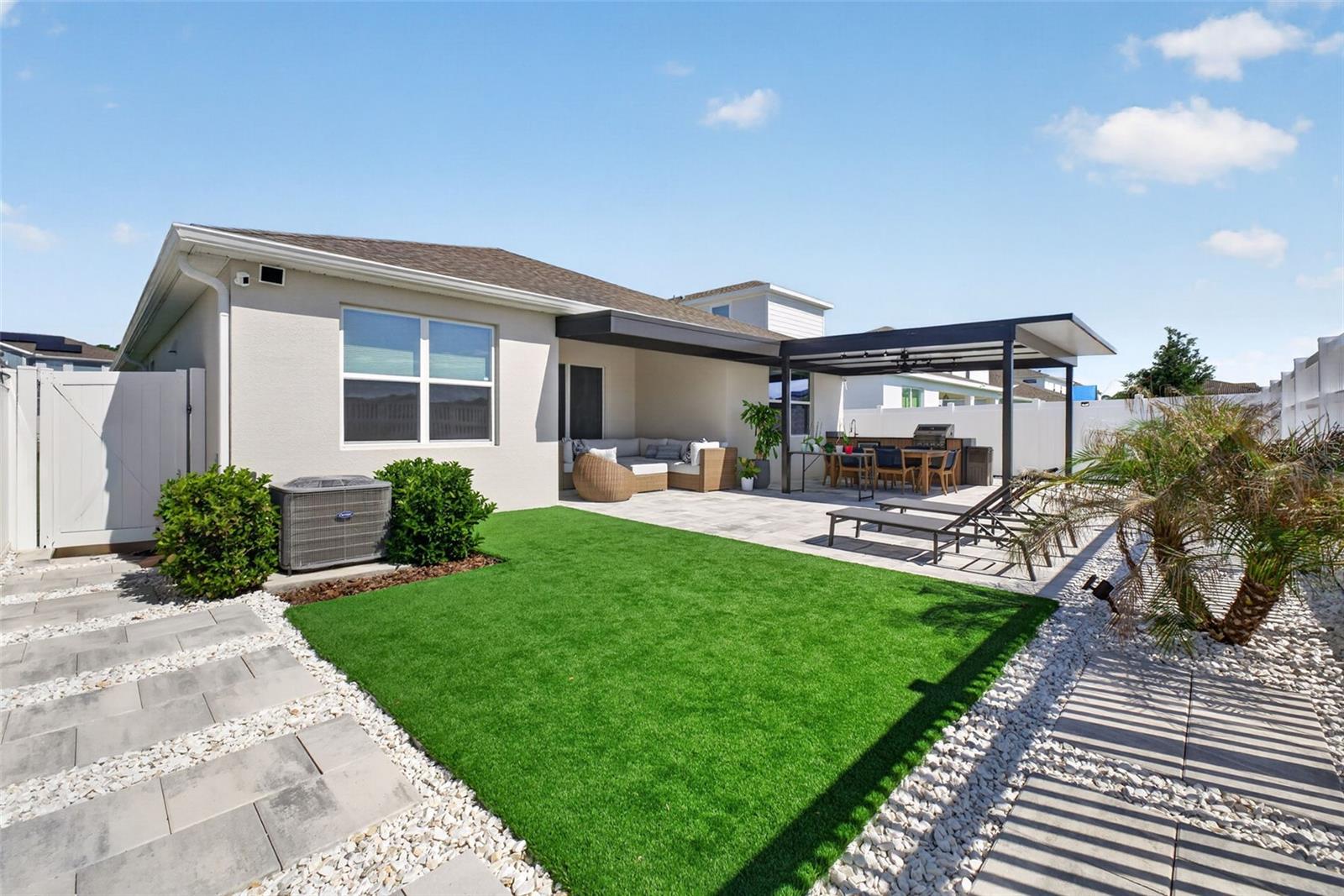 SUMMERLAKE RESERVE - Residential